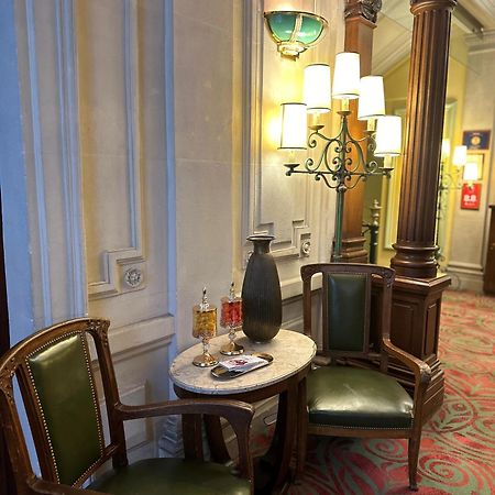 Hotel Langlois Paris Exteriör bild