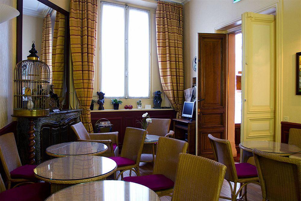 Hotel Langlois Paris Exteriör bild