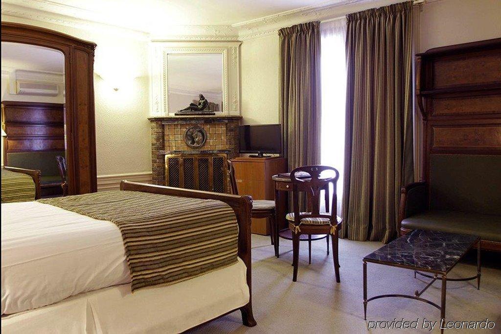 Hotel Langlois Paris Exteriör bild