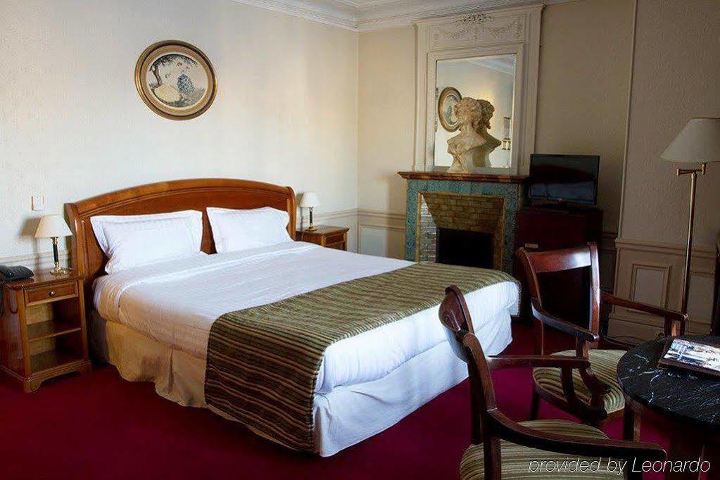 Hotel Langlois Paris Exteriör bild